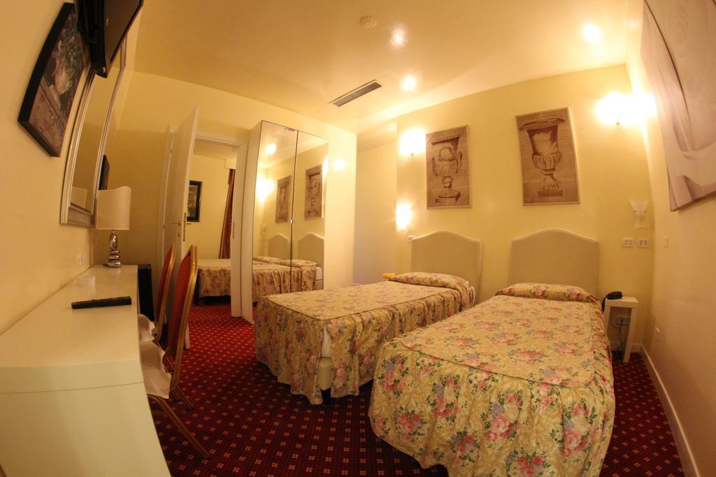 Hotel Europa Fiera Rho Zimmer foto